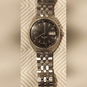 Seiko Bellmatic Watch with Alarm - 1971